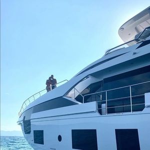 Meet your Posher, Phu hoang